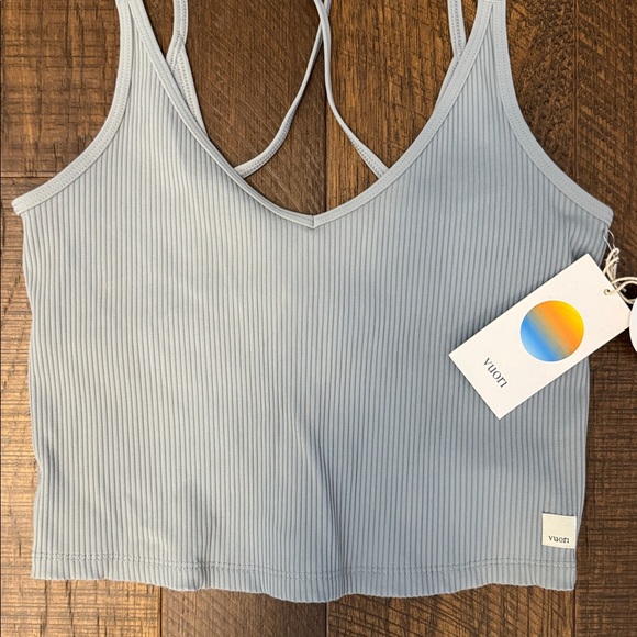 New Vuori Rib Crop Tank in Light Cloud size medium - Picture 4 of 10